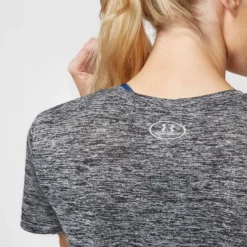 Under Armour Twist Tech V-Neck T-Shirt -Clothing Store go 201788 e