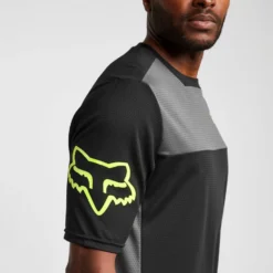 Fox Men’s Defend Moth Short Sleeve Jersey 12 Fox Men’s Defend Moth Short Sleeve Jersey -Clothing Store go 547005 e
